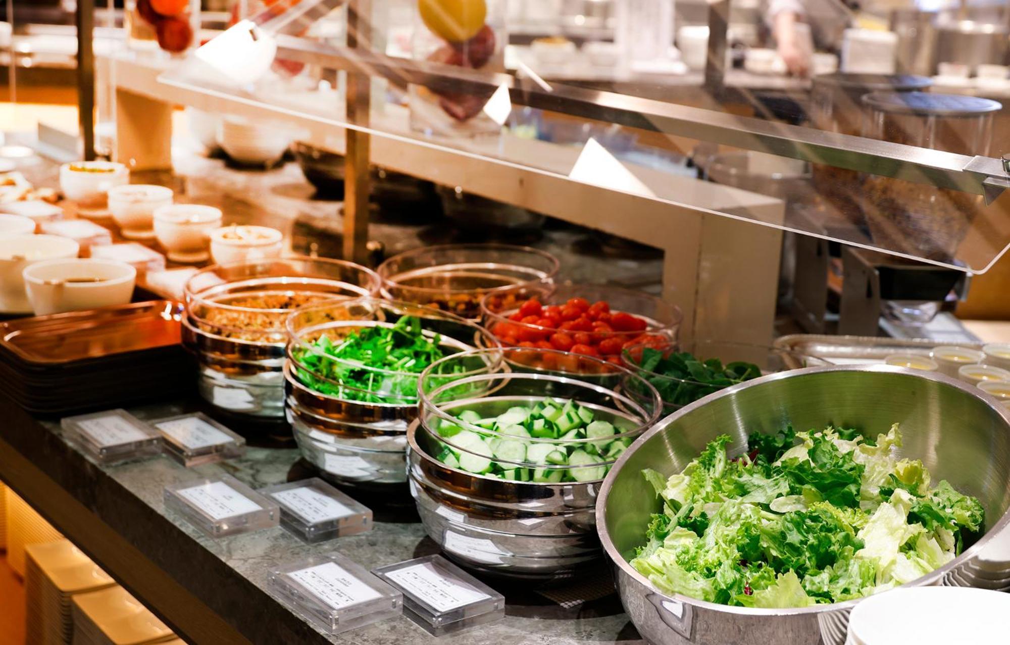 Hotel Okura Fukuoka Φουκουόκα Εξωτερικό φωτογραφία A salad bar