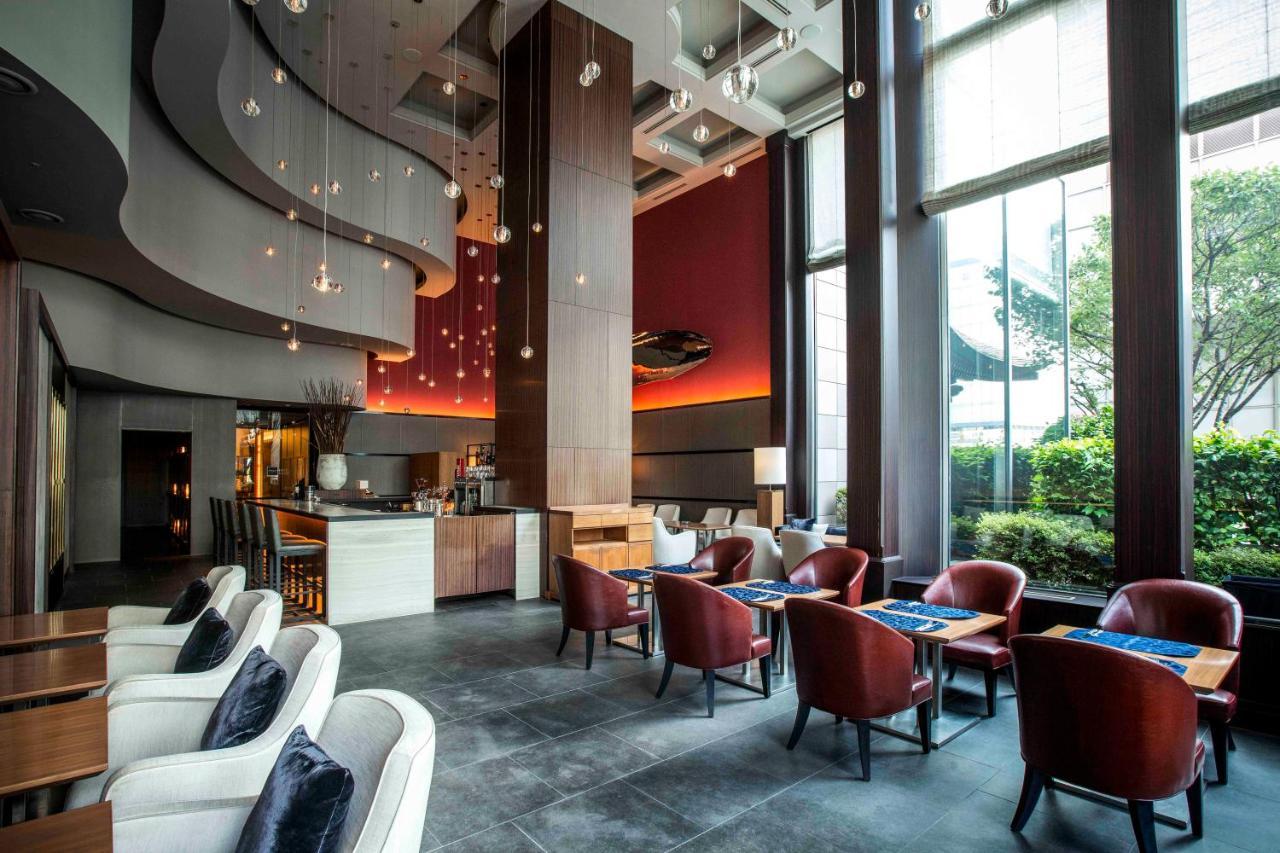 Hotel Okura Fukuoka Φουκουόκα Εξωτερικό φωτογραφία The lounge at the hotel